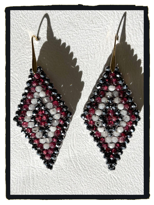 Pendientes STRIPY DIAMOND granates, piedra luna y terahercio