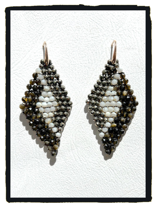 Pendientes FLAMINGO obsidiana, nácar y pirita