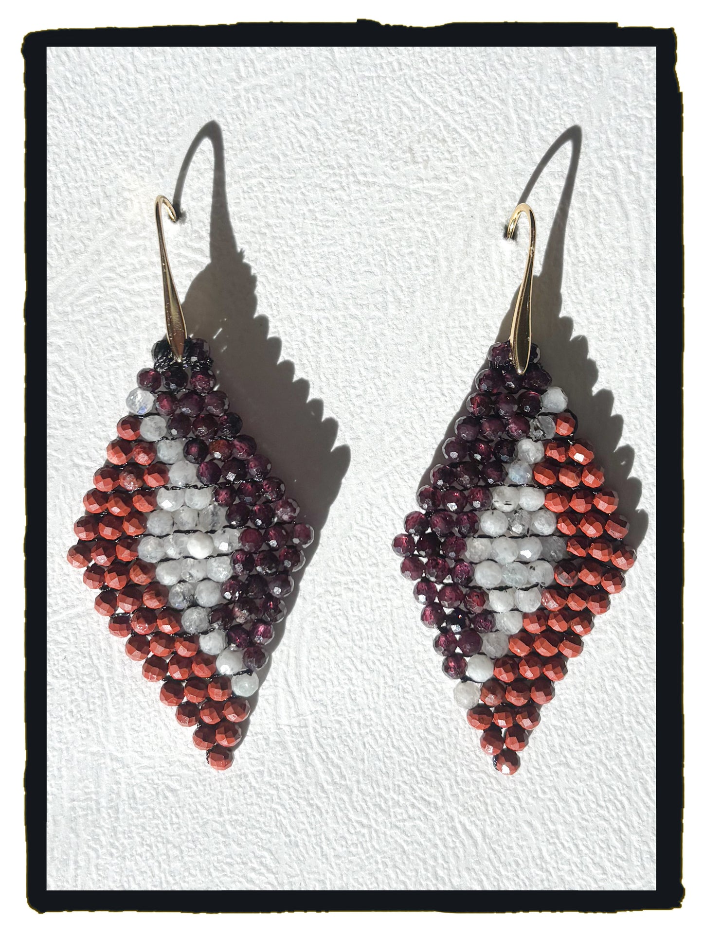 Pendientes FLAMINGO granates, piedra luna y jaspe rojo