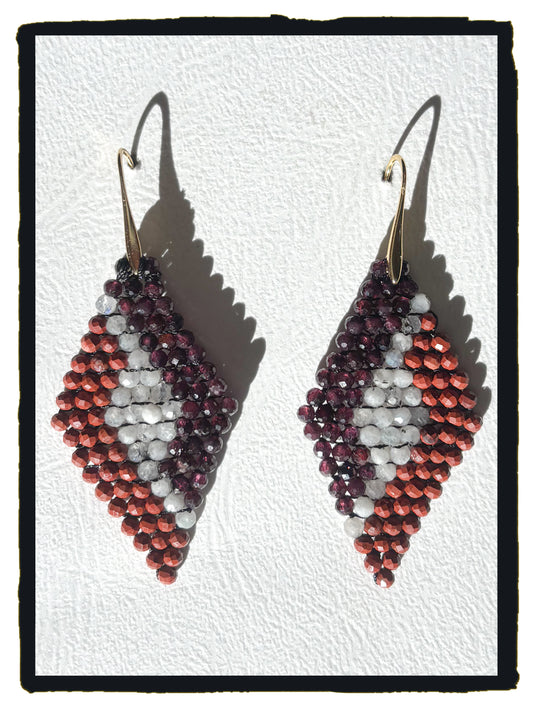 Pendientes FLAMINGO granates, piedra luna y jaspe rojo